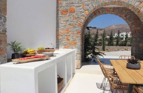 Kastraki House | Noema Mare Luxury Villa | Private Pool & Stunning Sea Views