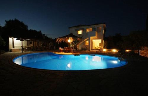 Kalamaki Villa | Nona's House
