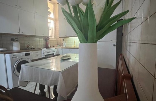 Nikaia-Agios Ioannis Rentis Apartment | Oasis Pool Flat-near 2 metro stations-