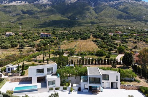 Plateies Villa | Oikos Boutique Residences Private Estate