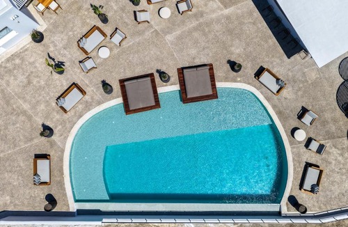 Fira Hotel | Oikos Santorini Living Concept