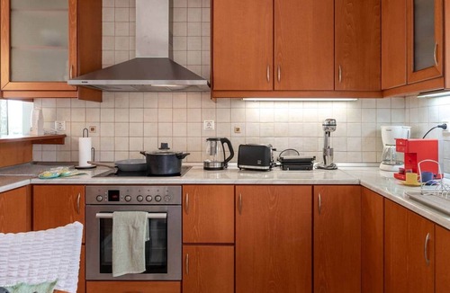 Varipetron Apartment | Olive Ηouse, Quiet, Cozy, mountain view, family