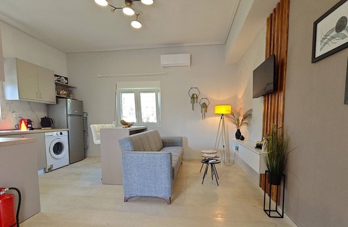 Kalamata Apartment | Olive garden farmhouse 1