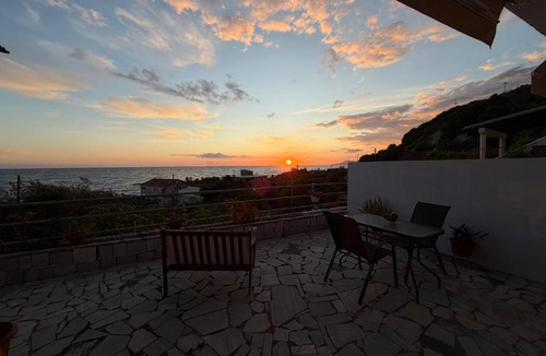 Lygia House | Olive tree villa