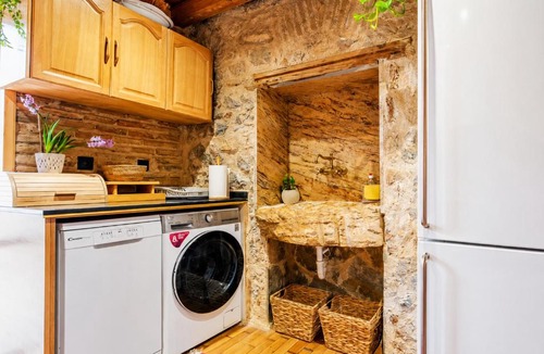 Kerameikos Villa | Olvion Urban Oasis with Private Garden & BBQ by 8essentially