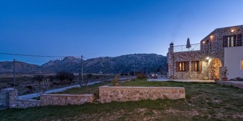 Agía Eiríni House | Omalos Gianni's House