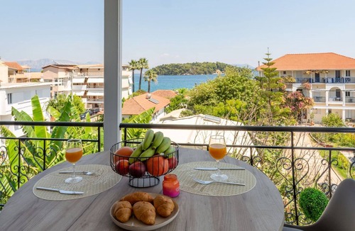 Nidri Apartment | One-Bedroom Premium Apartment with Ocean View