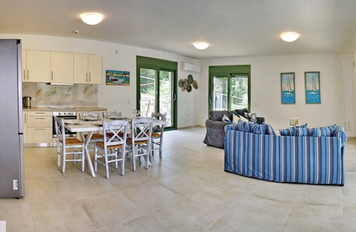 Plomari Villa | Ouzo Stone House1 with Private Pool and Parking