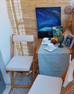 Dafni-Ymittos Apartment | pagrati nest
