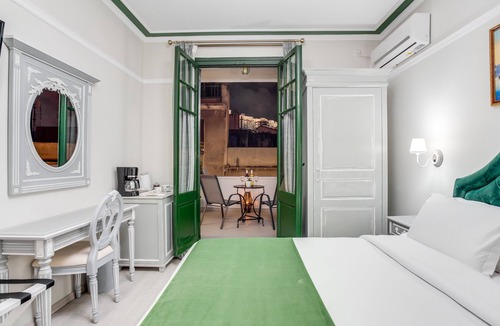 Plaka Hotel | Pandrosos Divine Suites