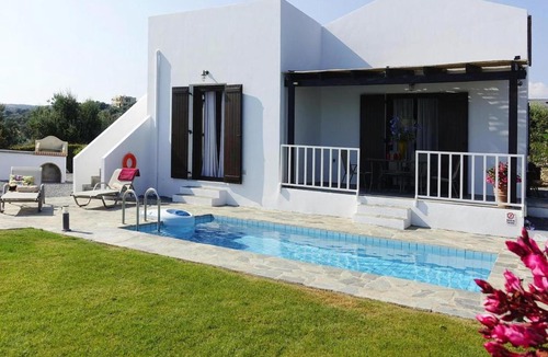 Kirianna House | Panoramic Estate in Kyriannav for 4