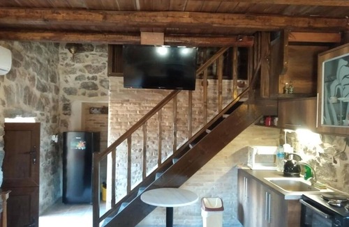 Omales House | Panos Stone Tower: Two-Bedroom House