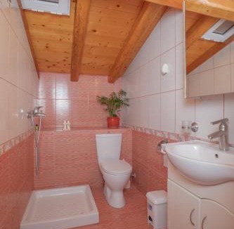 Patitiri Apartment | Pantheon Attic