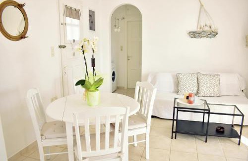 Logaras House | Parodise Apartment