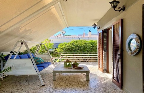 Lagonissi House | Peaceful 2-bedroom country house in charming Lagonisi, 600 metrers from the sea
