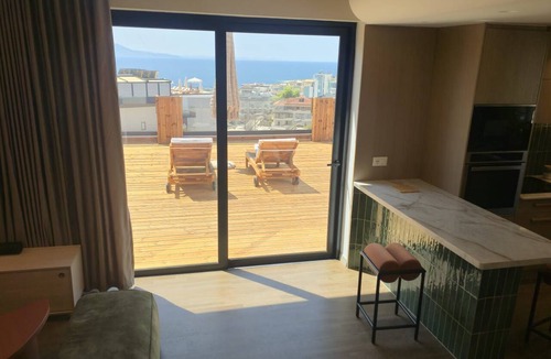 Kodrra Apartment | Penthouse · 100 m² terrace · Jacuzzi