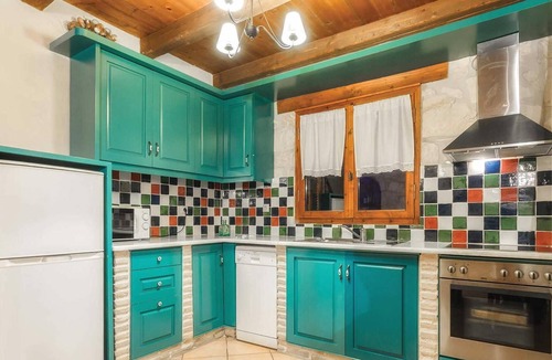 Xirokastello Villa | Perfect for couples, large pool area