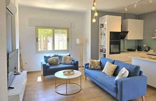 Ishem Apartment | Perla Modern Penthouse 217, Lalzit Bay, Albania