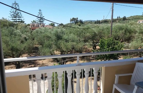 Agrilia Apartment | Pet-Friendly Studio Apartment Aquarius 2 with Balcony & Wi-Fi
