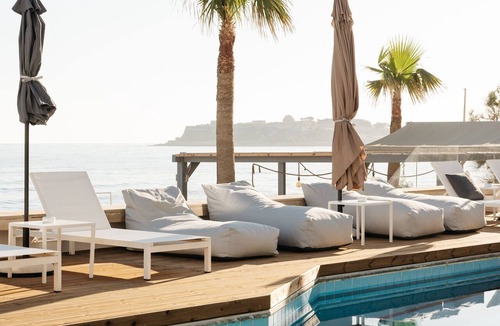 Rethymno Hotel | Petradi Beach Lounge Hotel by GHH