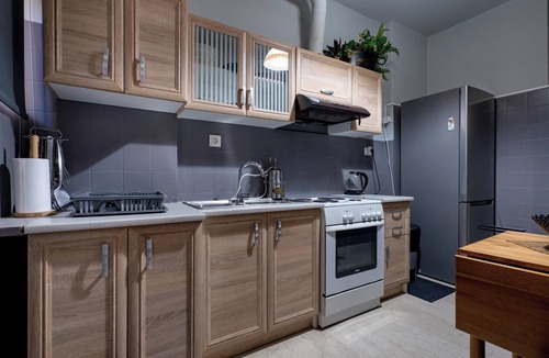Petralona Apartment | Petralona 2BDRM -Easy Access to City Center by ΜΡS