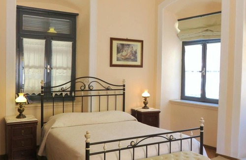 idhra Hotel | Phaedra Hotel