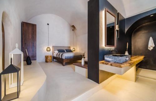 Pyrgos Hotel | Phaos 1870, A restored Winery