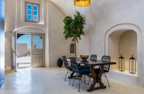 Pyrgos Hotel | Phaos 1870, A restored Winery