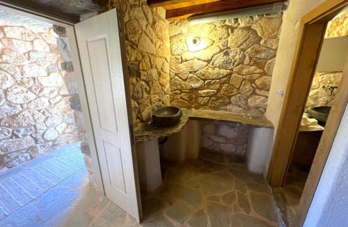 Donoussa Hotel | Phisis Nature Retreat