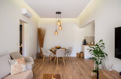 Ipsos Apartment | Phos Elegant Residences by Konnect, 400m to the beach