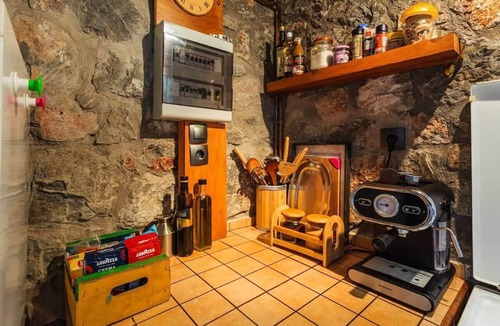 Artemisia Ski Chalet | Pine Forest Chalet 1400m | Cinema & Fireplace