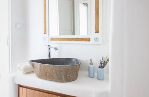 Ornos House | Pineapple House Mykonos
