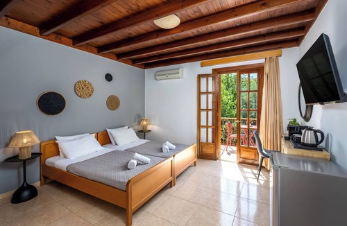 Symi House | Pinotsi Room 2 - 2 single