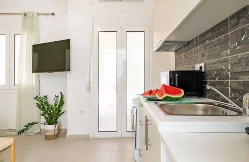 Piraeus Apartment | Piraeus Charm – Coastal City Studio