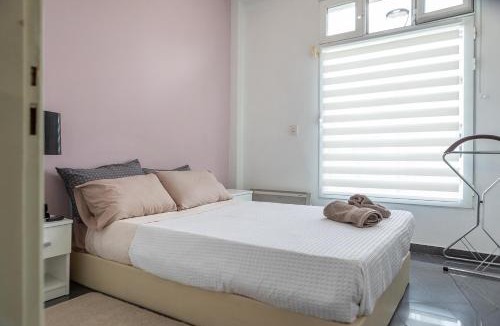 Agioi Anargyroi-Kamatero Apartment | Pisistratos Cozy Apartment