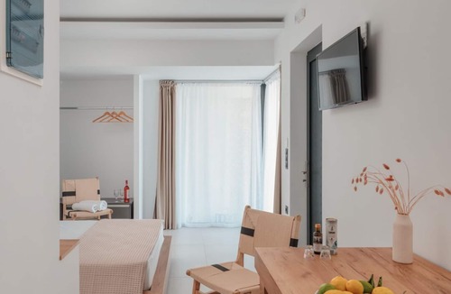 Makry Gialos Hotel | Plakakia Luxury Apartments - Apt 4
