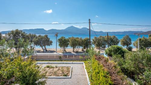 Adamas Apartment | Play On The Sand