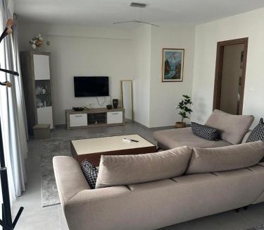 Ioannina Apartment | Poly's Home 2