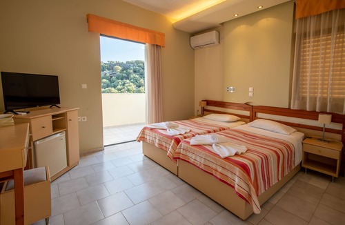 Ano Rodakino Hotel | Polyrizos Hotel