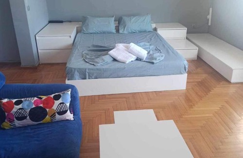 Chios Town Apartment | PORT VIEW