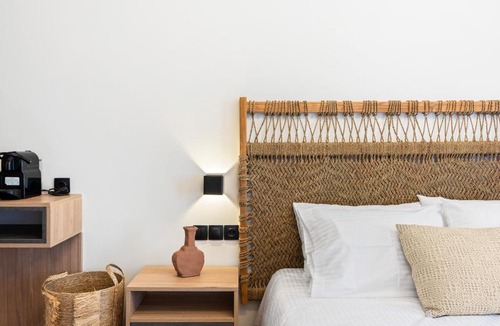 Vathi Hotel | Porto Vathi Suites