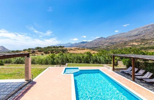Lefkogeia Villa | Poseidon Villa, nestled in the picturesque south, By ThinkVilla