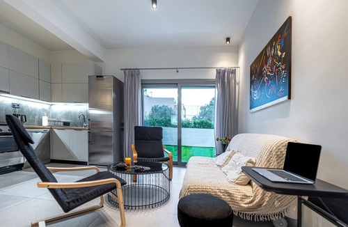 Spata-Artemida Apartment | Premium 2BR 2Bath Apt | Airport, Expo, Leisure | Wi-Fi, Garden| 24/7 Smart Lock