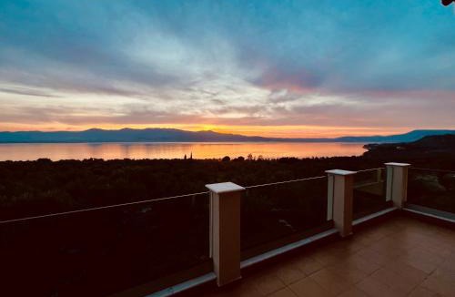 Mytilene Apartment | Presidential Sea View