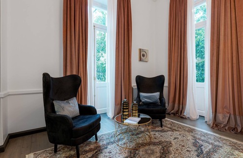 Plaka Apartment | Presidential Suite by 2 Mazi Suites