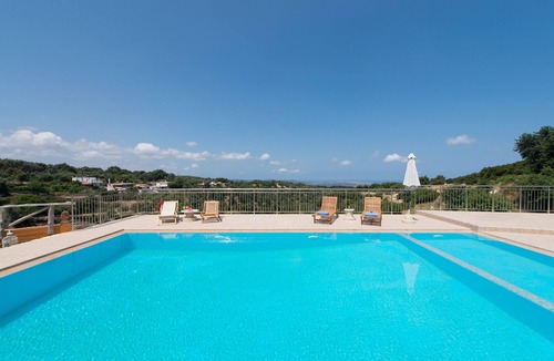 Keramota Villa | Private Cretan hilltop retreat experience!
