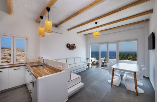 Kamari Apartment | Private Seafront Beach House with Jacuzzi- Sonus Mare I