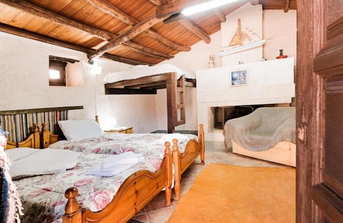 Ano Volimes House | Quaint Holiday Home in askos Navagio Beach