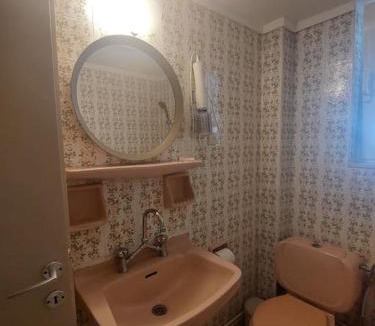 Voula Apartment | quiet apartment with a large balcony near the sea