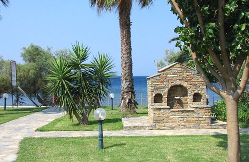 Lefokastron Apartment | Quiet Beachside Spacious Bungalows + Amazing Seaview + Pool
